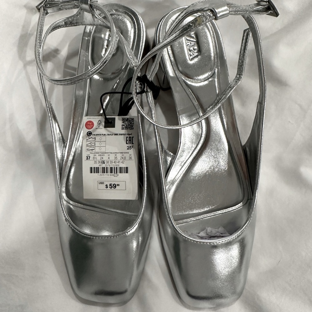 Zara flat shoes (NEW with tags)